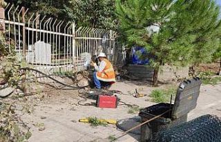 Körfez’de mezarlıklara bakım yapılıyor