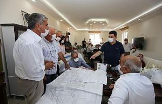 Küçük sanayi sitesinde bağlantı yolları ve yeşil...