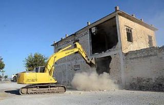 Kuşadası’nda eski Tariş arazisindeki proje için...