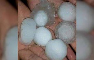 Libya’da ceviz büyüklüğünde dolu yağdı