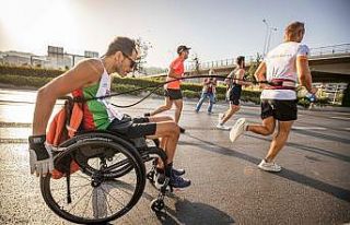 Maraton İzmir koşuldu