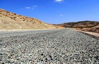 Mardin Büyükşehir Belediyesi yol çalışmalarının...
