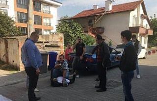 Marketten ürün çalan hırsızı vatandaşlar yakaladı