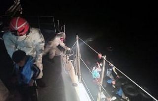 Marmaris açıklarında 14 sığınmacı kurtarıldı