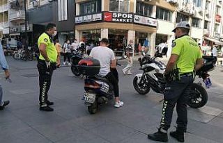 Marmaris’te yayalara açık yollarda motosiklet...