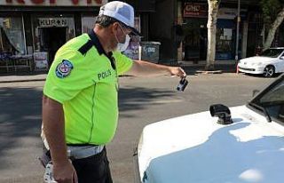 Maske denetiminde soba borulu otomobile ceza