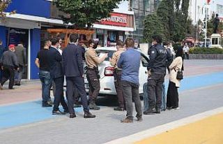 Maske ve sosyal mesafe kuralına uymayan 732 kişiye...