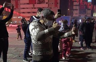 Mehter marşının ritmine kendini kaptırdı, hem...