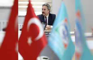 Melikgazi Belediyesi okulları onarıyor