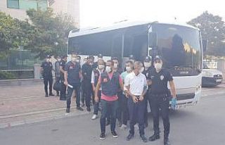 Mersin’de göçmen kaçakçısı 7 kişi tutuklandı