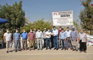 Mersin’de süt üreticilerine kaba yem tohumu desteği