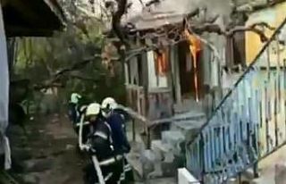 Metruk ev alevlere teslim oldu