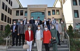 MHP İl Başkanı Kaya mazbatasını aldı