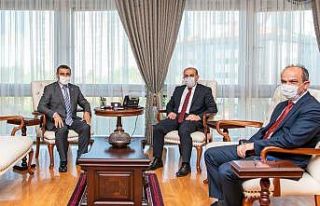 MHP Milletvekili Taşdoğan, SGK Başkanı Yılmaz’ı...