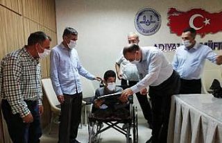 Müftülükten engelli öğrenciye bilgisayar