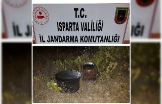 Muhtarlığın bakır kazanlarını çalan hırsızları...