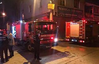 Nargile közünden çıkan yangın çatıyı kullanılmaz...