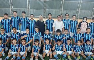 Oğlunun futbol aşkı anneye futbol kulübü kurdurdu