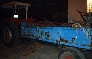 Oğlunun kullandığı traktörden düşen yaşlı...