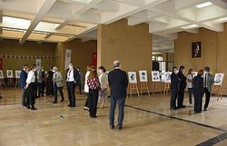 OMÜ Tıp Fakültesi’nde Atatürk Portreleri resim...