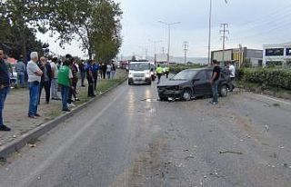 Öndeki tırı solmak isterken ölümden döndüler