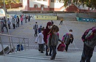 Orhangazi’de 1731 öğrenci ders başı yaptı