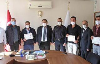 Orman yangınına müdahale eden çiftçi aileye teşekkür...