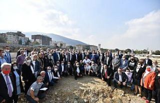 Osmangazili muhtarlar Bursa’nın en büyük meydanında