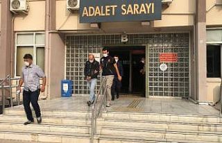 Oto tamirhanesine yapılan baskında yarım kiloya...