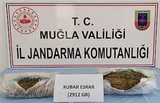 Otobüs koltuğunda uyuşturucu sevkiyatı