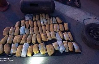 Otomobilin LPG tankından 10 bin 350 gram uyuşturucu...