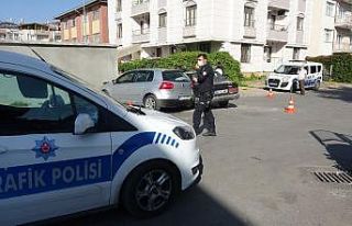 Otomobiller çarpıştı: 2 yaralı