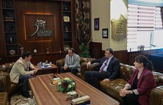 Özbekistanlı bürokrat’tan KBÜ’ye ziyaret