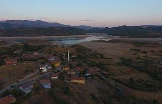 (Özel) Balıkesir’de kuraklığın görüntüsü...