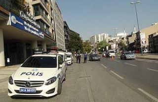 (Özel) Beyoğlu’nda 40 ekip ve 100 personelle huzur...