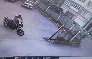 (Özel) Bursa’da kaykaya biner gibi motor çaldılar