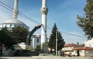 (Özel) Minare böyle yıkıldı...Film gibi izlediler