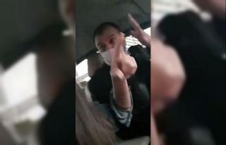 (Özel) Taksiciden kadın müşteriye şok tehdit:...