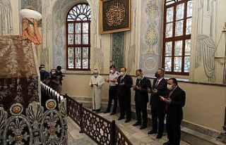 Padişah türbelerinde Kur’an tilâveti