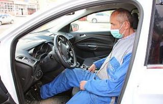 Parkinson Hastası otomatik aracını tek pedalla...