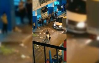 Pazarcı esnafı kavgada koltuk değneğiyle saldırdı