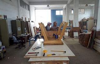 Piknik masası üretiyorlar