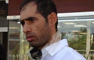 Polis kıyafetli şüphelinin soyduğu kuyumcunun...