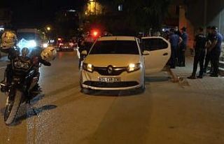 Polis kovalamacasında elindeki uyuşturucuyu yutmaya...