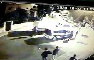 Polis, oto hırsızını önünü keserek yakaladı,...