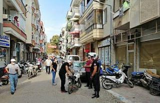 Polisten kaçan motosiklet sürücüsü kaza yaptı