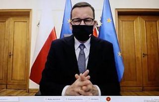 Polonya’da Covid-19 karşı yeni önlemler