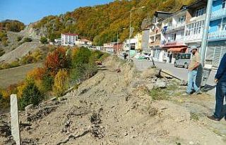 Posof’ta caddeler genişletiliyor