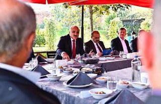 Protokol muhtarlarla bir araya geldi