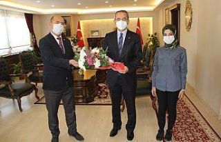 PTT müdüründen Kaymakam Deniz Pişkin’e ziyaret